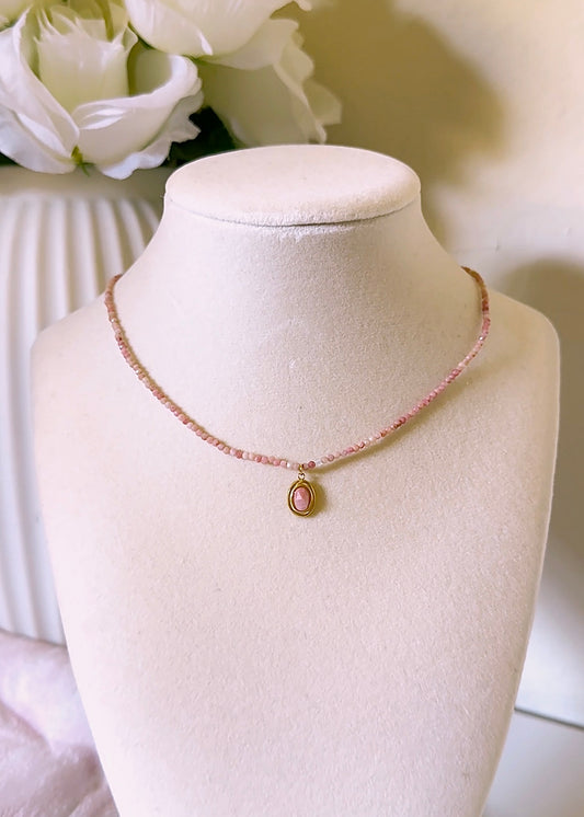 Rosa Necklace